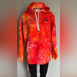 Mens xl nike tie-dye hoodie. One of a kind new with out tags